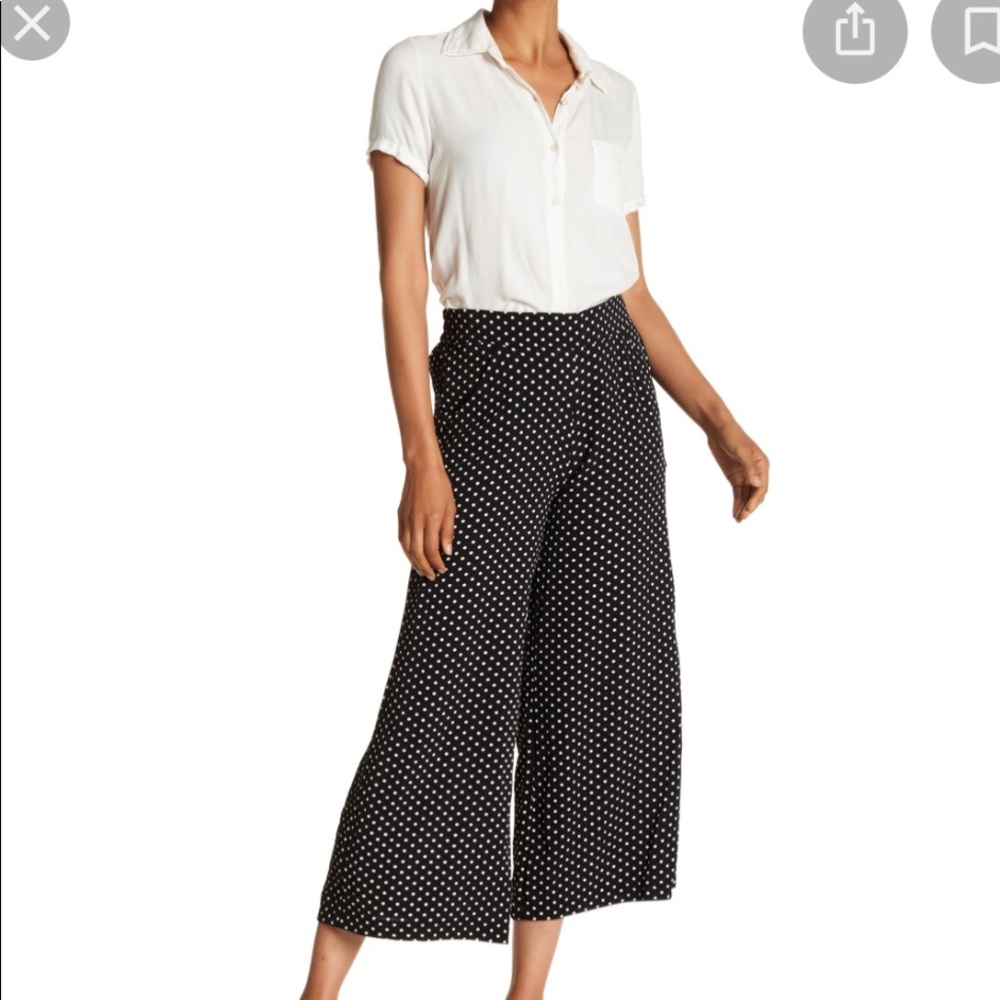 Max studio is polka dot wide leg cropped pants